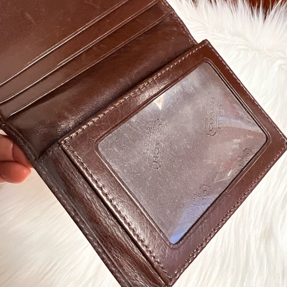Vintage Coach Brown Leather Wallet - Picture 6 of 6